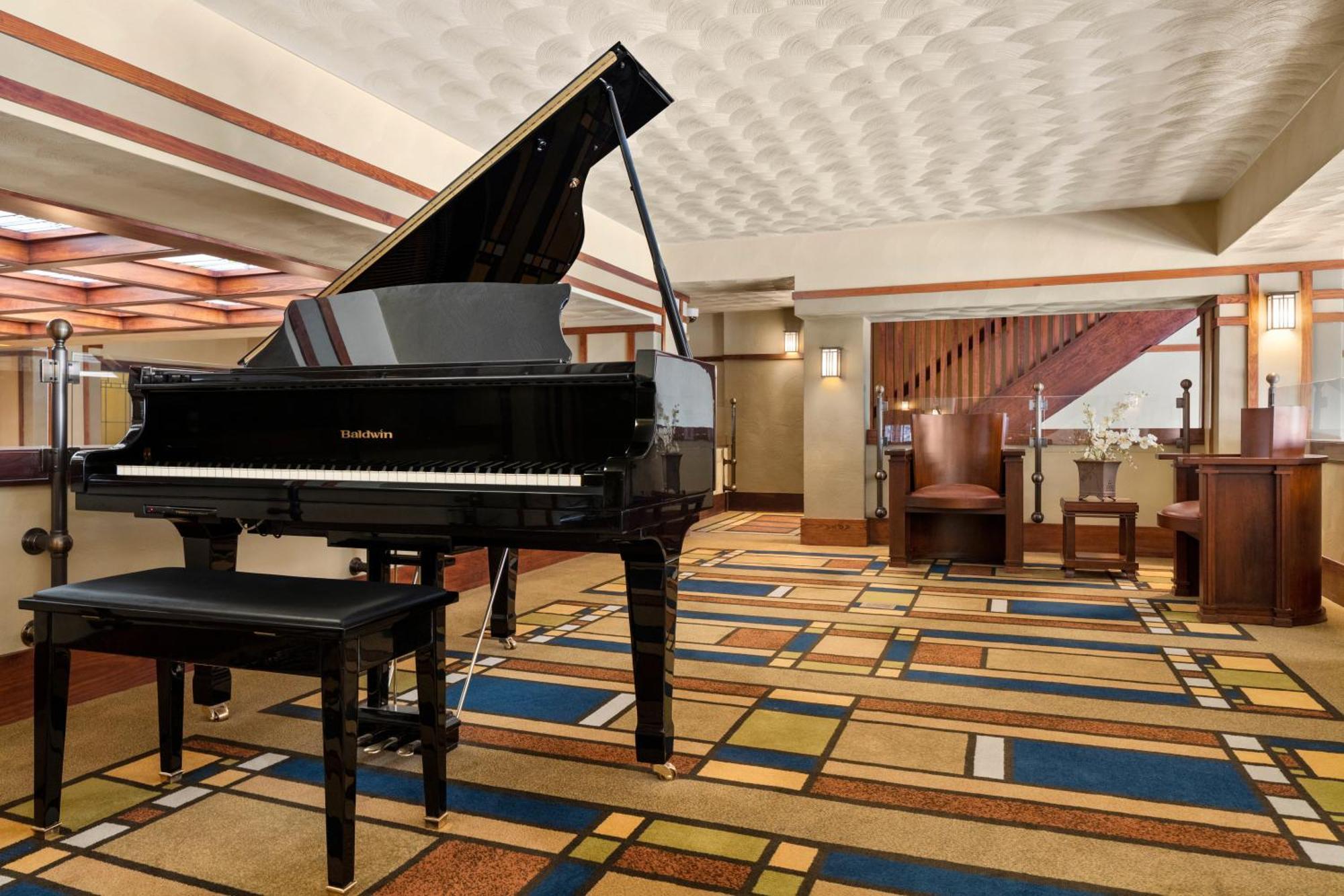 The Historic Park Inn Hotel Мейсон-Сити Экстерьер фото
